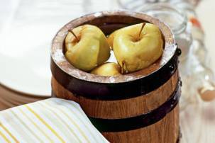 Моченые яблоки суслом из ржаного хлеба